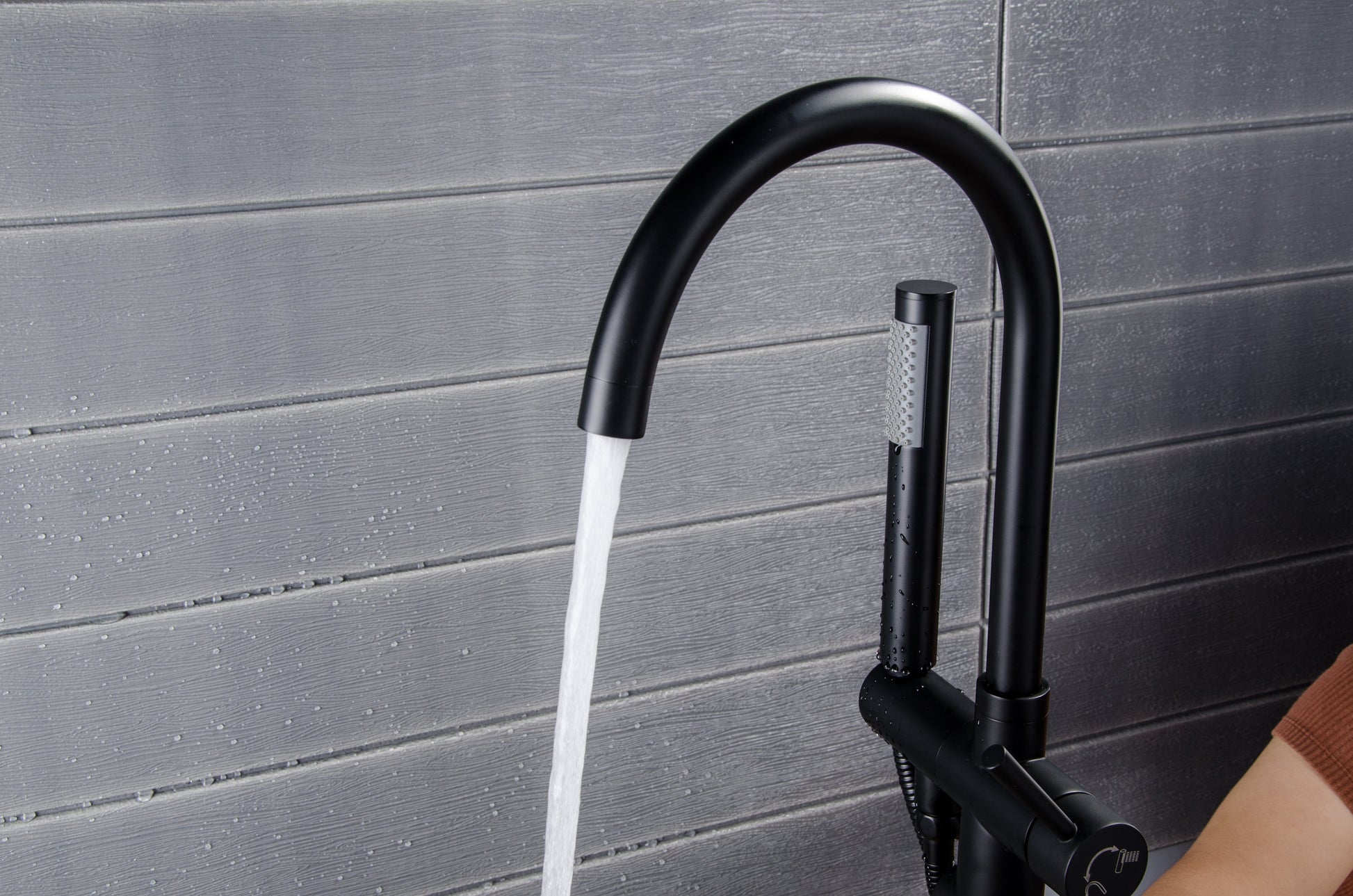 Freestanding Floor Mount 2-Handle Bath Tub Filler Faucet with Handheld Shower in Matte Black - Alipuinc