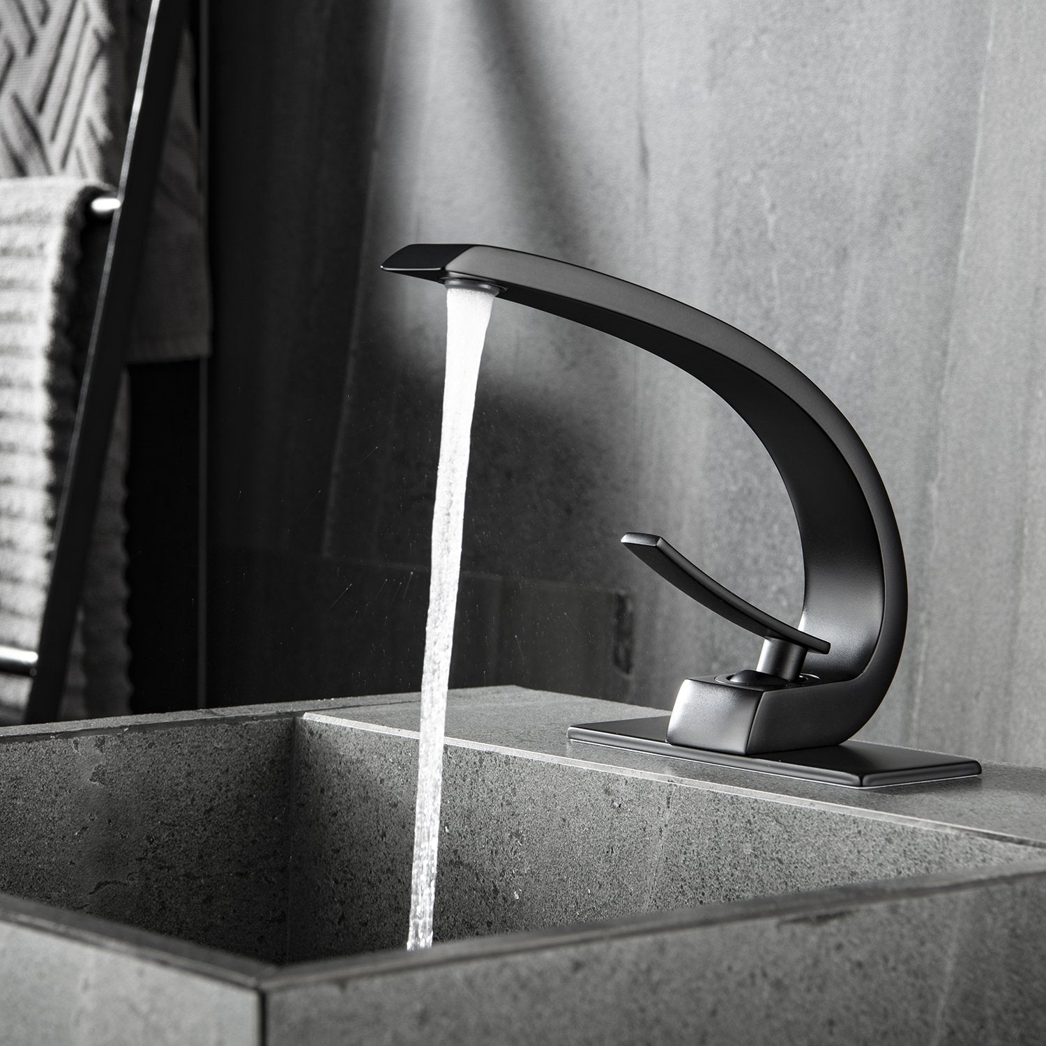 Clihome® | Single Hole 1-Handle Bathroom Faucet in Matte Black with Deck Mount Arc Style