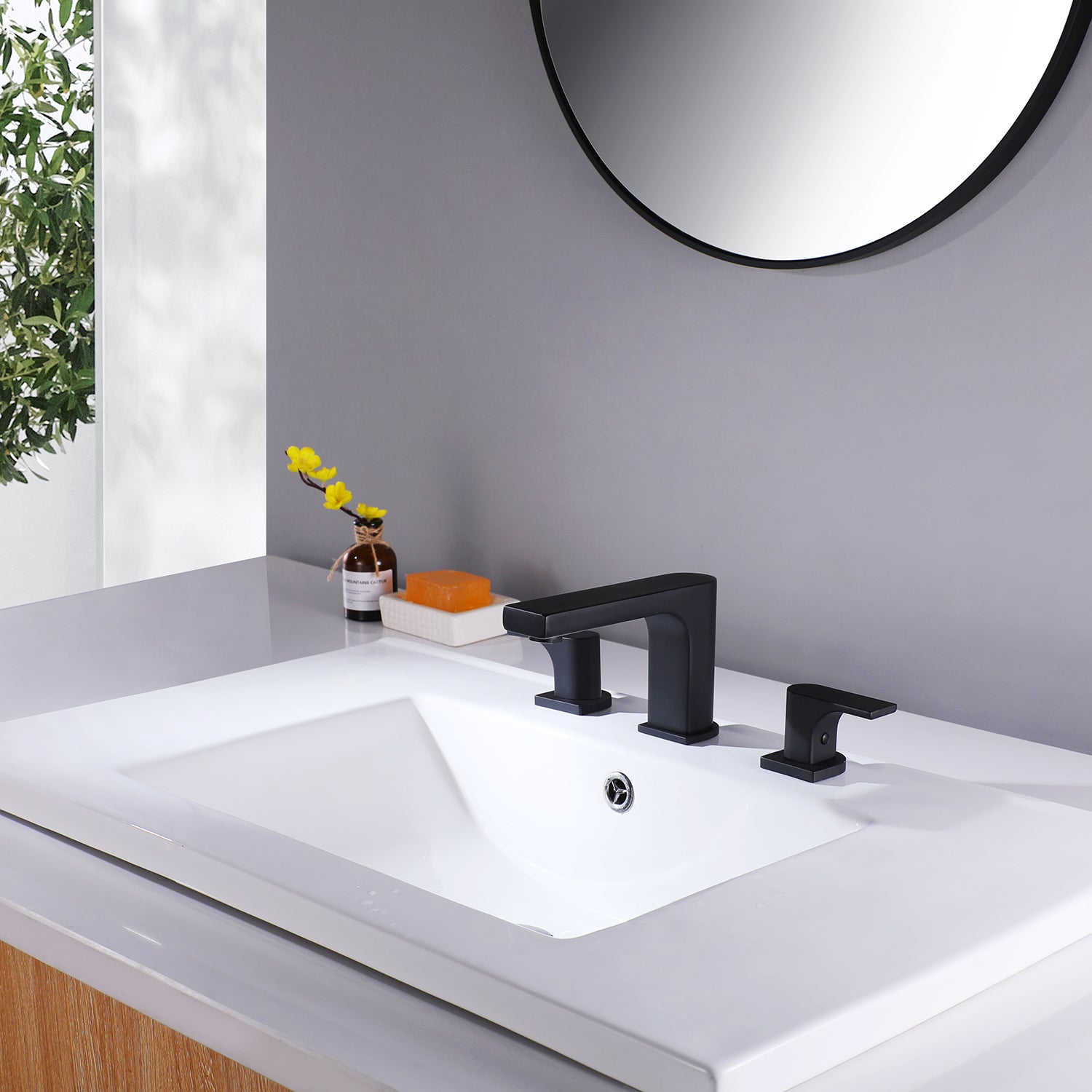 Clihome® | 8 in. Widespread 2-Handle Bathroom Faucet in Matte Black